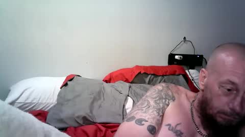 Snapshot of plainsigh5 chatting on April 13, 3:23 am plainsigh5 online show from April 13, 3:23 am