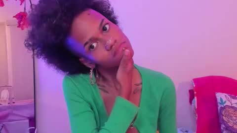 Venus  Vee  Cutie online show from October 22, 12:05 pm