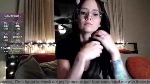 Plantbabeee online show from December 27, 4:36 am