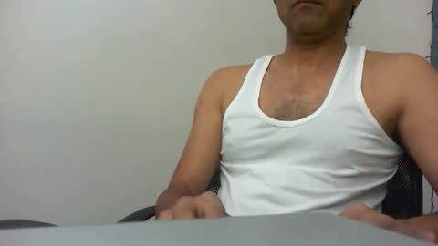 Snapshot of platino3026 chatting on November 22, 1:37 am platino3026 online show from November 22, 1:37 am