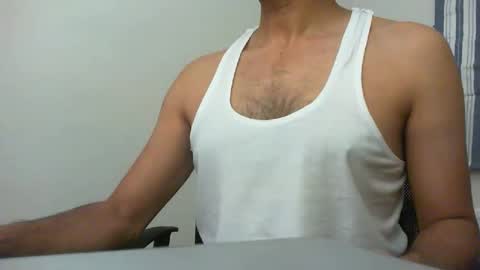 Snapshot of platino3026 chatting on November 29, 12:13 am platino3026 online show from November 29, 12:13 am