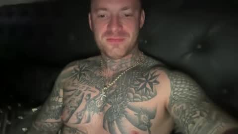 Snapshot of platinum_338 chatting on September 29, 1:27 pm platinum_338 online show from September 29, 1:27 pm