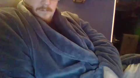 Snapshot of platipus_5 chatting on January 6, 8:39 pm platipus_5 online show from January 6, 8:39 pm