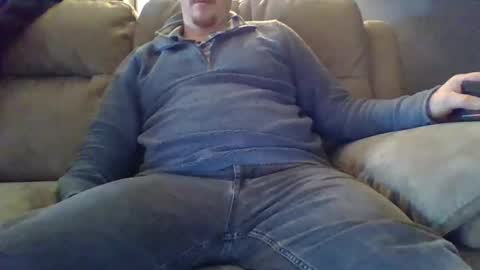 Snapshot of platipus_5 chatting on January 9, 9:37 am platipus_5 online show from January 9, 9:37 am