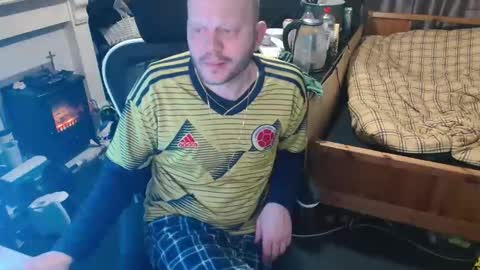 Snapshot of playboy_horny chatting on November 29, 12:46 am playboy_horny online show from November 29, 12:46 am