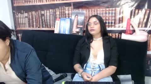 Snapshot of playful_girls3909 chatting on February 12, 4:23 am sweed online show from February 12, 4:23 am