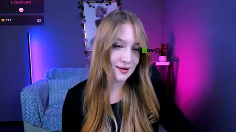 Sophie online show from October 6, 9:45 pm