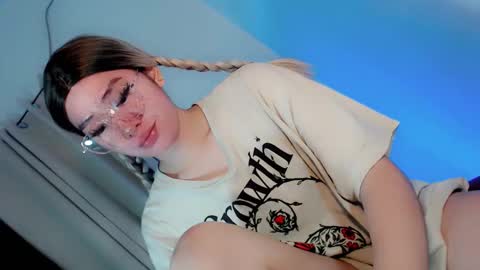 kate online show from February 1, 11:58 pm