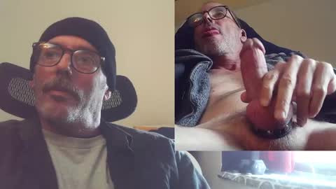 Snapshot of playfuljoy chatting on October 11, 6:39 pm StudMan online show from October 11, 6:39 pm