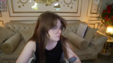 Snapshot of playhard054 chatting on February 17, 11:29 am Lana online show from February 17, 11:29 am