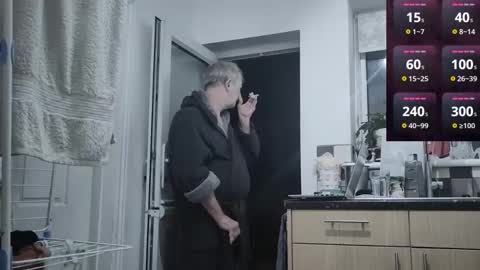 Play Me online show from November 30, 3:32 am