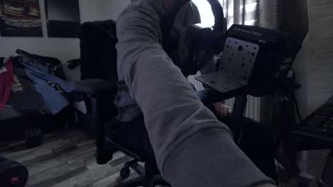 Hello ask me  . Im glad  to see you here in my room. Welcome PVT is open online show from February 1, 8:57 am