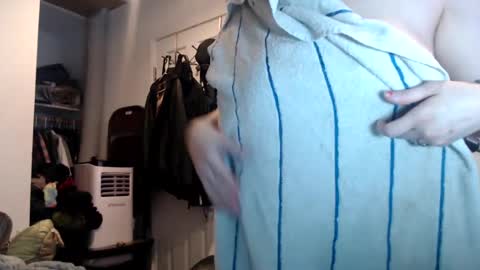 Snapshot of pleasantdinosaurus7537 chatting on October 7, 4:31 am pleasantdinosaurus7537 online show from October 7, 4:31 am