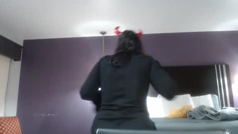 Snapshot of pleasantdinosaurus7537 chatting on December 17, 7:03 am pleasantdinosaurus7537 online show from December 17, 7:03 am