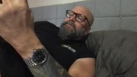 Snapshot of pleasesitonmycock chatting on February 1, 7:34 pm PleaseSitOnMyCock online show from February 1, 7:34 pm