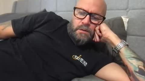 Snapshot of pleasesitonmycock chatting on February 8, 7:17 pm PleaseSitOnMyCock online show from February 8, 7:17 pm