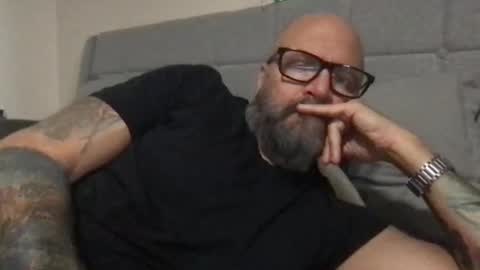 Snapshot of pleasesitonmycock chatting on February 24, 3:04 am PleaseSitOnMyCock online show from February 24, 3:04 am