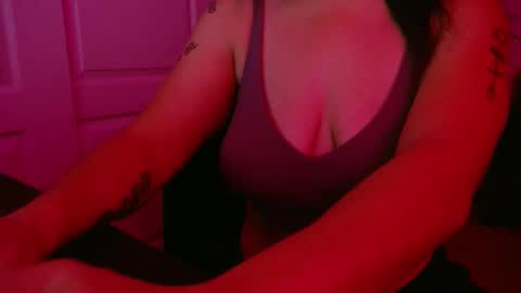 Snapshot of pleasuregemini00 chatting on January 5, 12:31 pm pleasuregemini00 online show from January 5, 12:31 pm