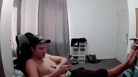 plkrisztian online show from October 13, 1:33 pm