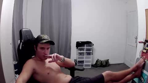 plkrisztian online show from October 27, 8:46 pm