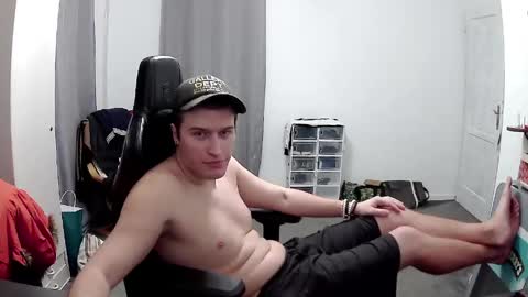 plkrisztian online show from April 27, 12:19 am