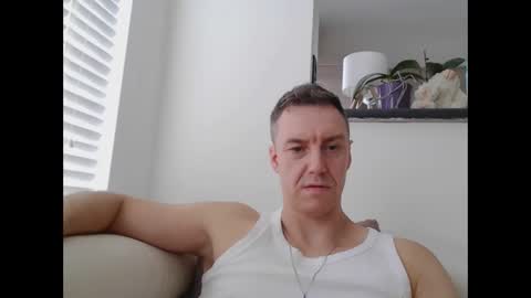 Snapshot of ploki2000 chatting on March 29, 11:32 am Kevin online show from March 29, 11:32 am