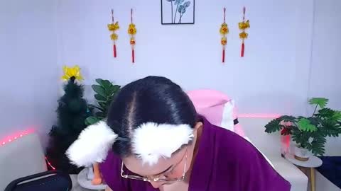 Ploysai online show from February 19, 7:48 am