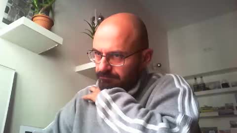 Snapshot of plu07f3520 chatting on October 25, 10:01 am plu07f3520 online show from October 25, 10:01 am