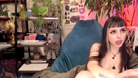 Goddess Pluto online show from December 8, 11:08 pm