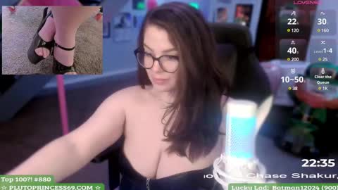 Snapshot of plutoprincess69 chatting on March 7, 9:07 am Pluto Princess online show from March 7, 9:07 am