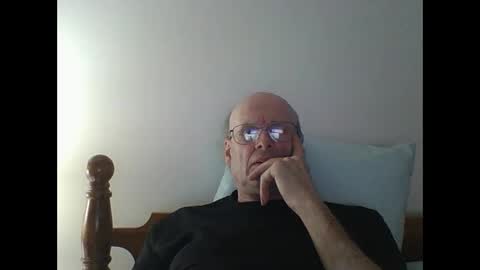 trek 11 online show from March 12, 7:59 pm