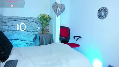 Emi online show from February 27, 5:24 pm