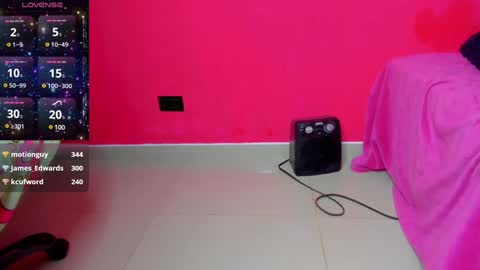 Snapshot of pocahontas_d chatting on January 13, 1:34 am catalina online show from January 13, 1:34 am