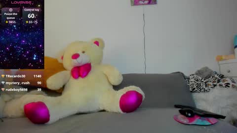 Snapshot of pocahontas_d chatting on November 7, 1:55 pm catalina online show from November 7, 1:55 pm