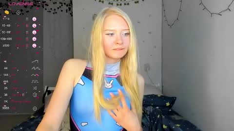 Mary online show from November 10, 7:24 pm