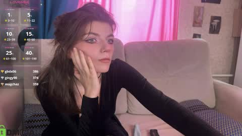 Snapshot of pocket_lovers chatting on April 26, 5:49 am Cute Sofia and Handsome Richy online show from April 26, 5:49 am