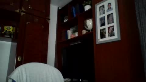 Snapshot of pocoyotop chatting on June 14, 2:24 am pocoyotop online show from June 14, 2:24 am
