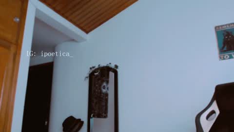 Snapshot of poeeticaa_ chatting on February 4, 12:00 pm IG ipoetica online show from February 4, 12:00 pm