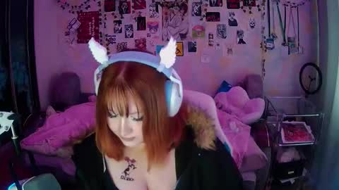 Snapshot of poeme_soul chatting on November 19, 8:14 am poeme_soul online show from November 19, 8:14 am