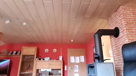 pointman72 online show from March 12, 7:25 am