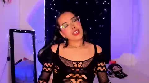 Willow                      Hours 12pm to 630pm Colombian time FRIDAY AND SUNDAY FREE DAYS online show from January 14, 5:23 pm