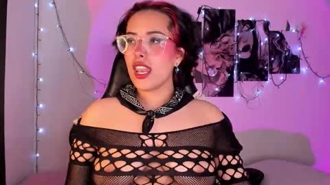 Willow                      Hours 12pm to 630pm Colombian time FRIDAY AND SUNDAY FREE DAYS online show from September 22, 5:37 pm