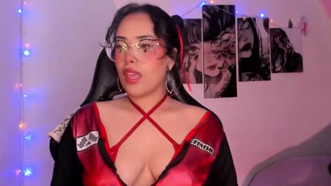 Willow                      Hours 12pm to 630pm Colombian time FRIDAY AND SUNDAY FREE DAYS online show from January 8, 5:15 pm