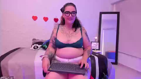 poisson_ivy_ online show from September 10, 8:31 pm