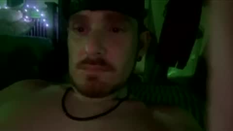 Snapshot of pokes918boy_bbw_hunter chatting on April 10, 4:28 am pokes918boy_bbw_hunter online show from April 10, 4:28 am