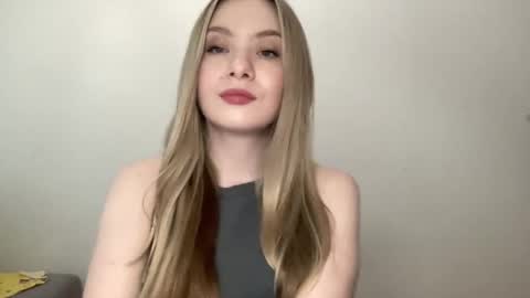 polishangel222 online show from May 12, 4:37 pm
