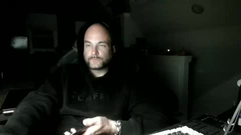 Snapshot of polisheaqle chatting on September 20, 6:03 am polisheaqle online show from September 20, 6:03 am