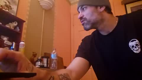 Snapshot of polishrifle3 chatting on January 9, 3:34 pm jaws online show from January 9, 3:34 pm