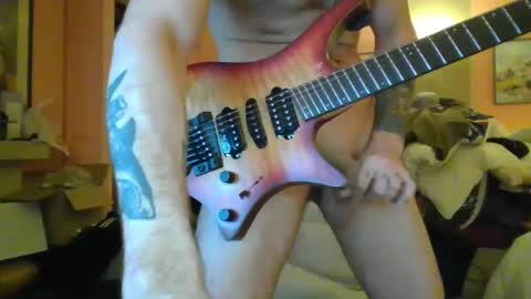 Snapshot of polishrifle3 chatting on February 20, 3:01 am jaws online show from February 20, 3:01 am