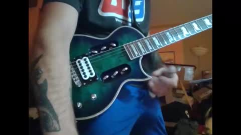 Snapshot of polishrifle3 chatting on October 3, 5:04 am jaws online show from October 3, 5:04 am